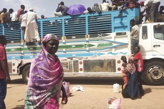 Près de trois millions de Soudanais ont été forcés de quitter leur maison - dont plus de 600'000 pour l'étranger - tant les exactions venues des deux camps se multiplient.